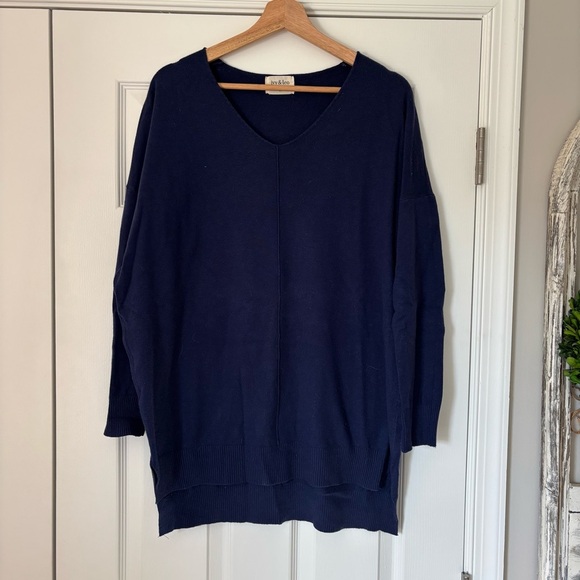 ivy & leo Sweaters - Ivy & Leo Dreamer Sweater Navy Blue Oversized V-Neck Tunic Sweater M/L #T1938